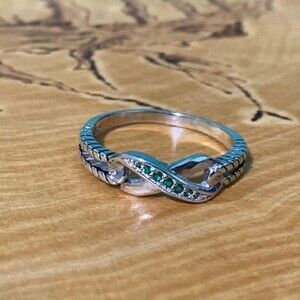 Sterling Silver Emerald Infinity Ring Size 9.75 NWOT